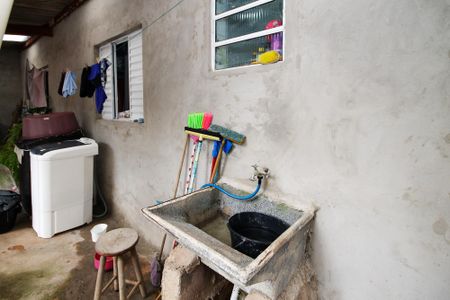 Lavanderia de casa para alugar com 2 quartos, 56m² em Chácara Vista Alegre, Cotia
