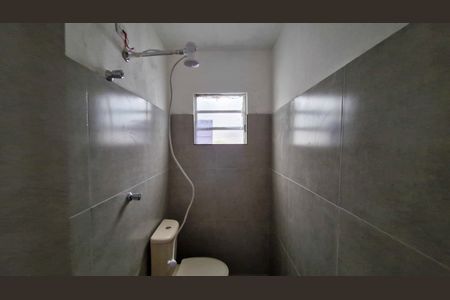 Banheiro de casa para alugar com 1 quarto, 60m² em Vila Imperio, São Paulo