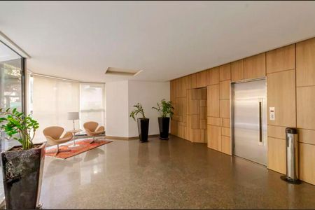 Apartamento à venda com 108m², 2 quartos e 2 vagas Apartamento à venda com 108m², 2 quartos e 2 vagasHall