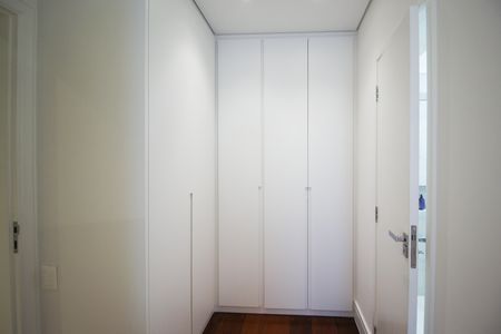 Apartamento à venda com 108m², 2 quartos e 2 vagas Apartamento à venda com 108m², 2 quartos e 2 vagasSuíte 1