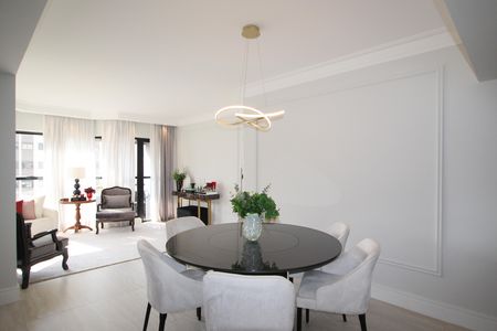 Apartamento à venda com 108m², 2 quartos e 2 vagas Apartamento à venda com 108m², 2 quartos e 2 vagasSala