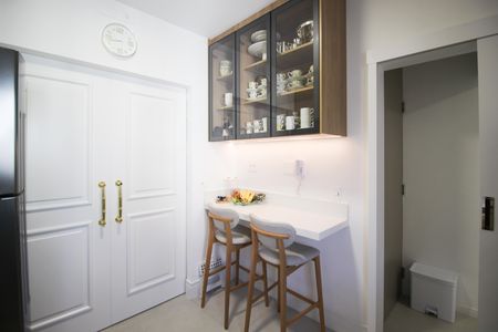 Apartamento à venda com 108m², 2 quartos e 2 vagas Apartamento à venda com 108m², 2 quartos e 2 vagasCozinha