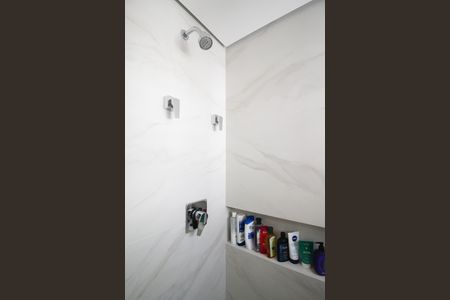 Apartamento à venda com 108m², 2 quartos e 2 vagas Apartamento à venda com 108m², 2 quartos e 2 vagasBanheiro da Suíte 1