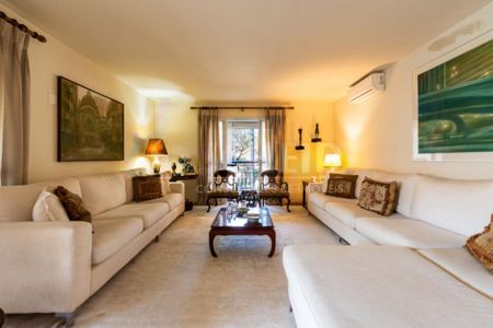Apartamento à venda com 4 quartos, 330m² em Pacaembu, São Paulo