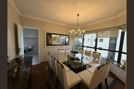 Apartamento à venda com 207m², 4 quartos e 3 vagas