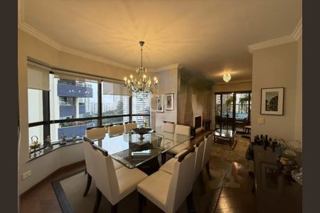 Apartamento à venda com 207m², 4 quartos e 3 vagas