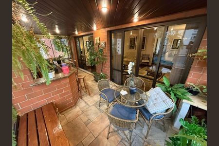 Apartamento à venda com 207m², 4 quartos e 3 vagas