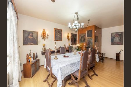 Apartamento à venda com 145m², 3 quartos e 1 vaga