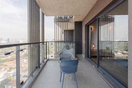 Varanda de kitnet/studio para alugar com 1 quarto, 54m² em Pinheiros, São Paulo