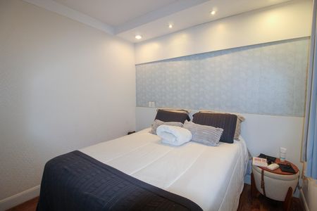 Apartamento à venda com 136m², 3 quartos e 3 vagas Apartamento à venda com 136m², 3 quartos e 3 vagasQuarto 1