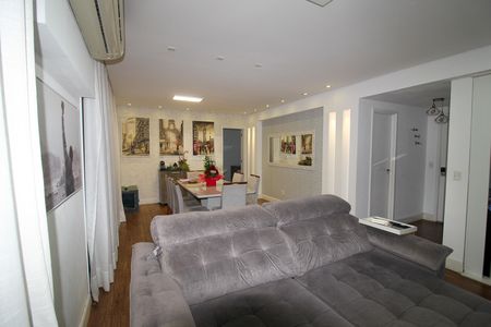 Apartamento à venda com 136m², 3 quartos e 3 vagas Apartamento à venda com 136m², 3 quartos e 3 vagasSala