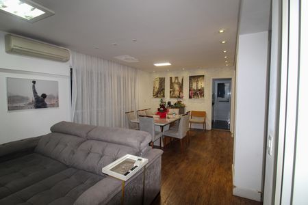 Sala de apartamento à venda com 3 quartos, 136m² em Jardim Arpoador, São Paulo