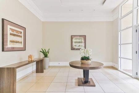 Apartamento à venda com 136m², 3 quartos e 3 vagas Apartamento à venda com 136m², 3 quartos e 3 vagasHall