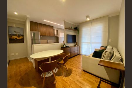 Apartamento à venda com 58m², 2 quartos e 1 vaga Apartamento à venda com 58m², 2 quartos e 1 vagaSala de Jantar