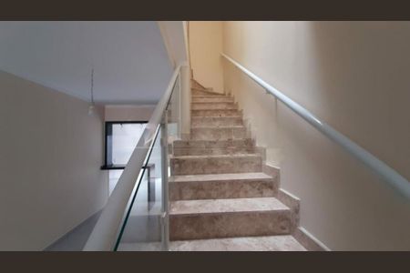 Casa à venda com 3 quartos, 132m² em Jardim Ubirajara, São Paulo