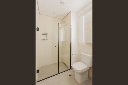 Banheiro de apartamento para alugar com 1 quarto, 55m² em Pinheiros, São Paulo