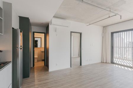 Sala de apartamento para alugar com 1 quarto, 55m² em Pinheiros, São Paulo