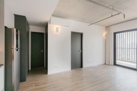 Sala de apartamento para alugar com 1 quarto, 55m² em Pinheiros, São Paulo