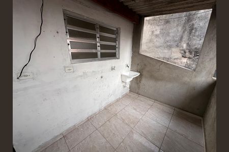 Área de serviço de casa para alugar com 2 quartos, 75m² em Vila Santa Lucia, São Paulo