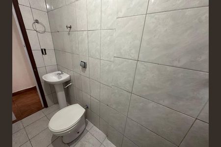 Casa para alugar com 75m², 2 quartos e sem vaga Casa para alugar com 75m², 2 quartos e sem vagaBanheiro