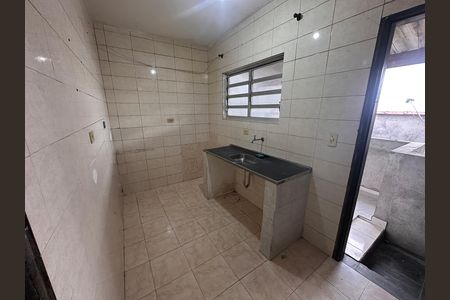 Cozinha de casa para alugar com 2 quartos, 75m² em Vila Santa Lucia, São Paulo