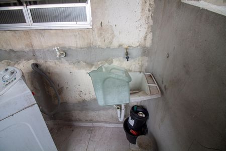Área de serviço de casa para alugar com 2 quartos, 75m² em Vila Santa Lucia, São Paulo