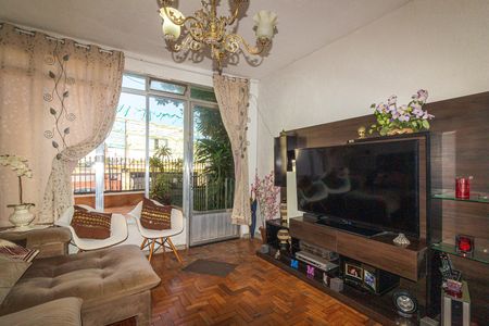 Casa à venda com 231m², 3 quartos e 3 vagasSala