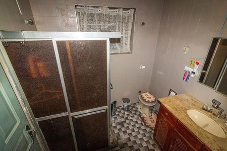 Casa à venda com 231m², 3 quartos e 3 vagasBanheiro da Suíte