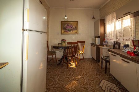 Casa à venda com 231m², 3 quartos e 3 vagasCozinha