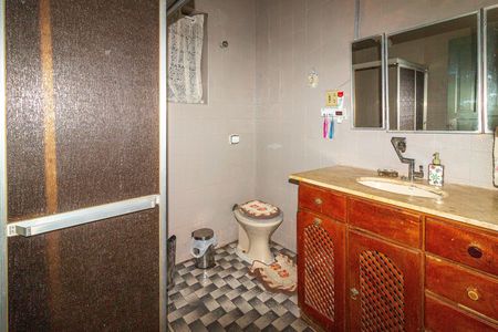 Casa à venda com 231m², 3 quartos e 3 vagasBanheiro da Suíte