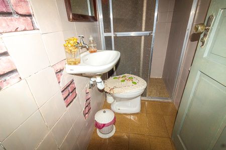 Casa à venda com 231m², 3 quartos e 3 vagasBanheiro social