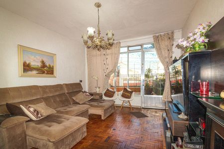 Casa à venda com 231m², 3 quartos e 3 vagasSala