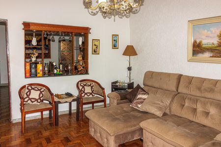 Casa à venda com 231m², 3 quartos e 3 vagasSala