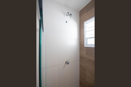 Banheiro de apartamento para alugar com 1 quarto, 35m² em Vila Constança, São Paulo