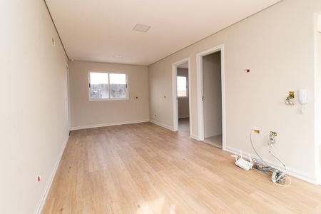 Casa de condomínio à venda com 110m², 3 quartos e 2 vagas Casa de condomínio à venda com 110m², 3 quartos e 2 vagasSala de TV