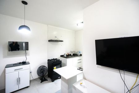 Apartamento para alugar com 31m², 1 quarto e sem vaga Apartamento para alugar com 31m², 1 quarto e sem vagaSala e cozinha