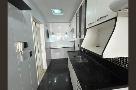 Apartamento para alugar com 61m², 2 quartos e 1 vagaCozinha