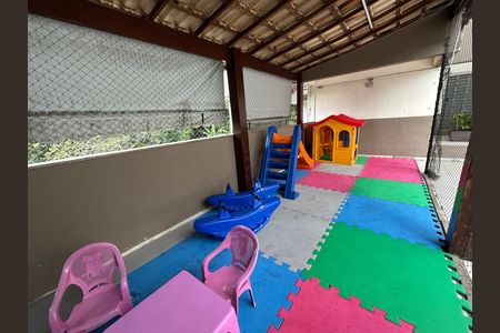 Apartamento para alugar com 61m², 2 quartos e 1 vagaÁrea comum - Playground