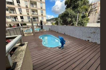 Apartamento para alugar com 61m², 2 quartos e 1 vagaÁrea comum - Piscina