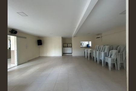 Apartamento para alugar com 61m², 2 quartos e 1 vagaÁrea comum - Salão de festas