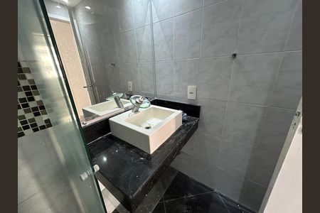 Apartamento para alugar com 61m², 2 quartos e 1 vagaBanheiro Social
