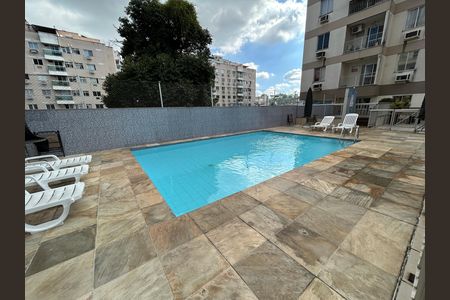 Apartamento para alugar com 61m², 2 quartos e 1 vagaÁrea comum - Piscina