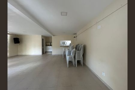Apartamento para alugar com 61m², 2 quartos e 1 vagaÁrea comum - Salão de festas