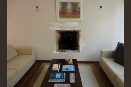 Casa à venda com 4 quartos, 400m² em Jardim Marajoara, São Paulo