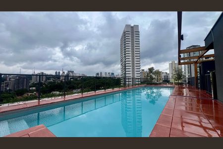 Studio à venda com 28m², 1 quarto e sem vagaPiscina