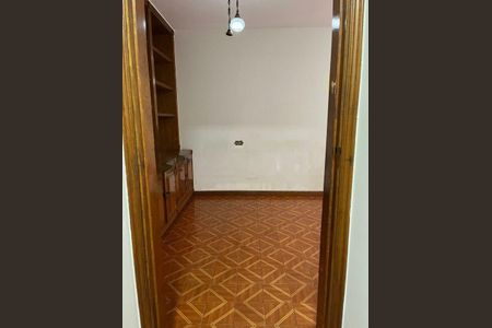 Casa à venda com 220m², 3 quartos e 6 vagas