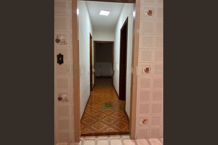 Casa à venda com 220m², 3 quartos e 6 vagas
