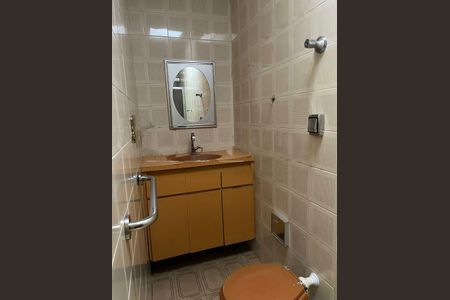 Casa à venda com 220m², 3 quartos e 6 vagas