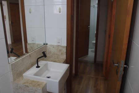 Apartamento para alugar com 68m², 2 quartos e 1 vagaBanheiro