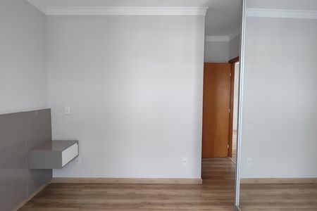 Apartamento para alugar com 68m², 2 quartos e 1 vaga Apartamento para alugar com 68m², 2 quartos e 1 vagaSuite